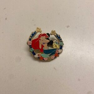 Disney Ariel And Flounder Pin